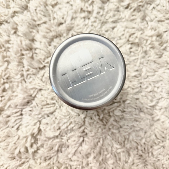Yeti Tumbler and Colster - Picture 12 of 13
